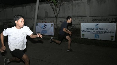 Wow! Serunya Lomba Lari Jalanan di Cikarang