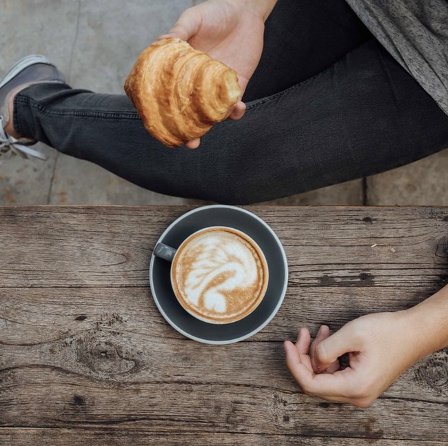5 Kafe Asal Bali Buka di Jakarta, Menunya Croissant hingga Cinnamon Roll