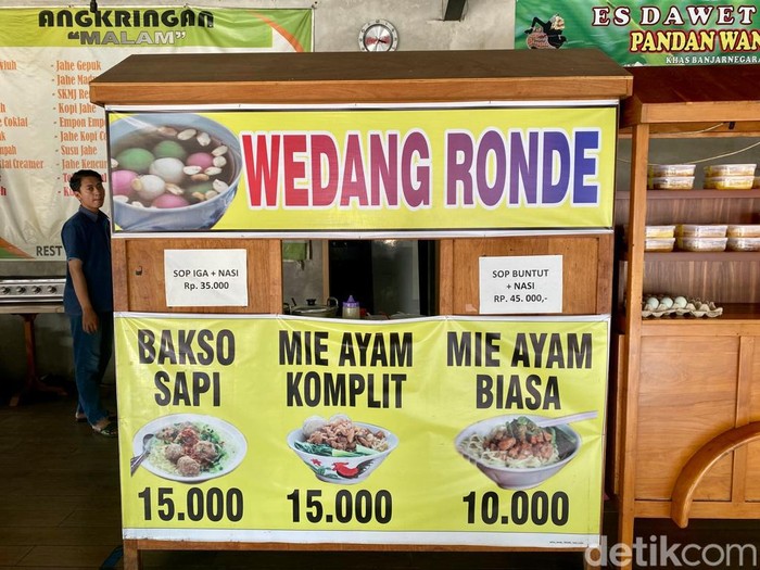 Angkringan modern di rest area KM 429 Semarang