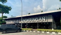 Di rest area KM 429 kamu bisa mengunjungi angkringan. Berbeda dengan angkringan pada umumnya, angkringan ini mengusung konsep semi modern. Foto: detikcom