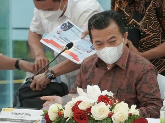 Gubernur Jambi Al Haris