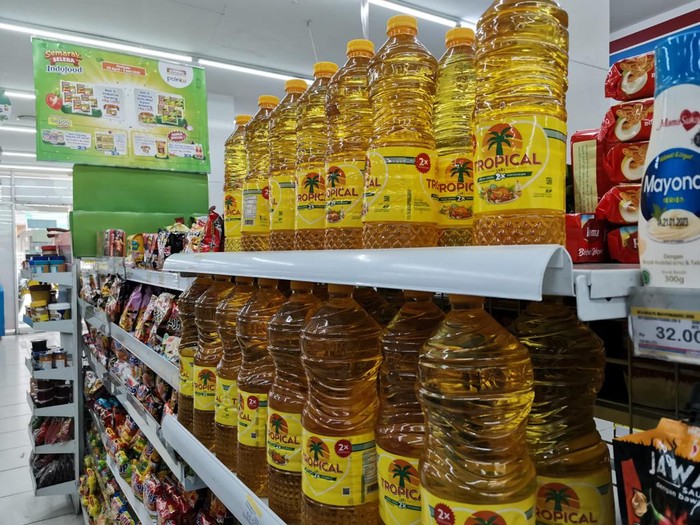 minyak goreng di minimarket/Ilyas Fadhillah-detikcom