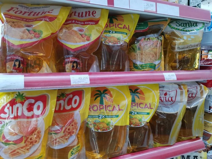 minyak goreng di minimarket/Ilyas Fadhillah-detikcom