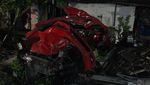 Mobil Ringsek Tertabrak Kereta di Surabaya, 3 Orang Tewas
