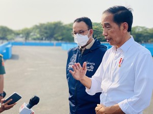 Menerka Tujuan Politik Jokowi Tinjau Sirkuit Formula E Bareng Anies