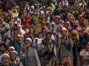 Muslim Kashmir Tolak Penyeragaman Khutbah Jumat, Ini Kronologinya
