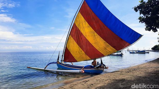 Pantai Pasir Putih SItubondo Pantai Pasir Putih SItubondo