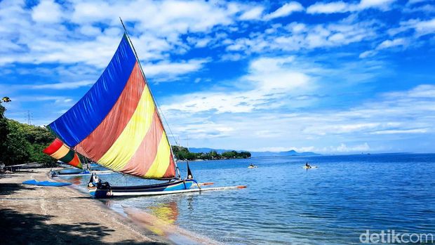 Pantai Pasir Putih SItubondo Pantai Pasir Putih SItubondo
