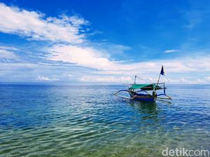 Pesona Pasir Putih Situbondo, Destinasi Nataru untuk Liburan Keluarga