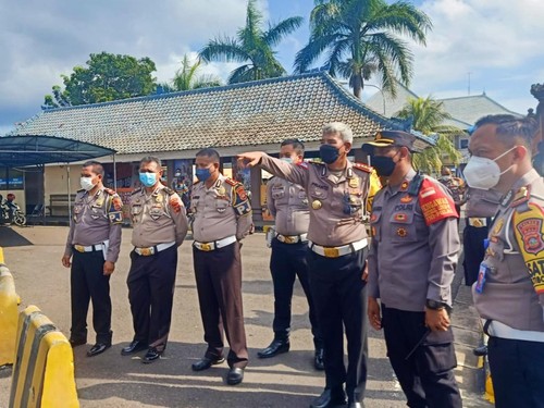 Dirlantas Polda Bali Kombes Pol Prianto melakukan pemantauan sepanjang jalur mudik Denpasar - Gilimanuk, Senin (25/4/2022)