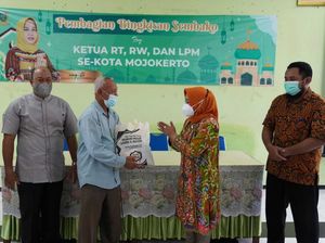 Pemkot Mojokerto Bagikan Paket Sembako ke Ketua RT/RW di 18 Kelurahan