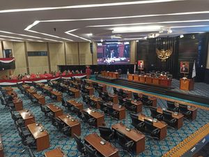 Kritik Jangan Pencitraan Belaka Gegara Anies Absen Paripurna