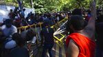 Krisis Ekonomi Merajalela, Mahasiswa Geruduk Rumah PM Sri Lanka