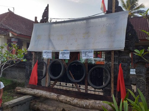 SDN 1 Buahan di Kecamatan Payangan, Gianyar, Bali disegel