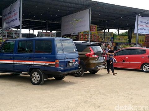 Suasana rest area KM 338A