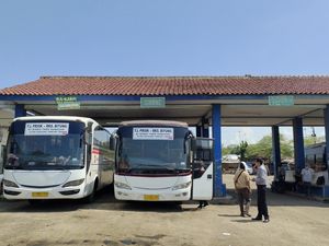 Jelang Lebaran, Terminal-Tol di Rangkasbitung Masih Sepi Pemudik