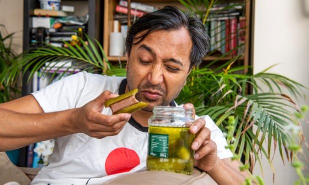 Netizen Inggris coba makan makanan yang jadi tren tiktok selama 1 minggu