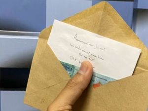 Viral Pria Jadi Imam Salat Tarawih Dapat Amplop Rahasia Isinya Ajakan Nikah