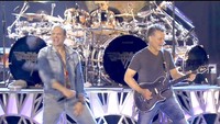 Van Halen minta ribuan butir M&Ms di ruangan mereka tanpa ada yang berwarna cokelat. Foto: YouTube