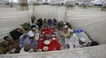 Warga Pakistan Khusyuk Iktikaf untuk Raih Lailatulqadar