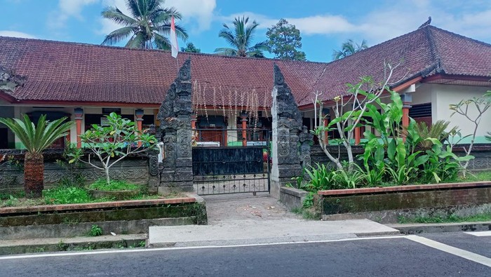 Suasana SDN 1 Buahan, Kecamatan Payangan, Gianyar sepi usai ujian sekolah, Senin (25/4/2022).