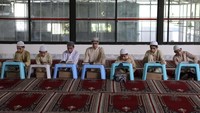 Mereka mengisi siang hari di bulan Ramadan dengan belajar ilmu Al-Quran.