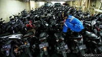 Capt Mugen mengungkapkan antusias masyarakat dalam mengikuti program mudik gratis ini cukup tinggi. Terbukti dari kuota arus mudik yang saat ini sudah hampir penuh. Ia mengatakan keberangkatan untuk tanggal 29 April 2022 sudah hampir penuh. Sementara untuk keberangkatan tanggal 26 April 2022 masih 800an untuk motor dan 1000an penumpang.