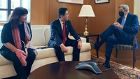Proyek transisi hijau sendiri akan menjadi salah satu warisan B20 Indonesia untuk dunia, yang diupayakan melalui Net Zero Roadmap demi menciptakan lebih banyak peluang bisnis, lapangan kerja bersih dan hijau, juga pertumbuhan ekonomi yang inovatif, inklusif, dan kolaboratif.