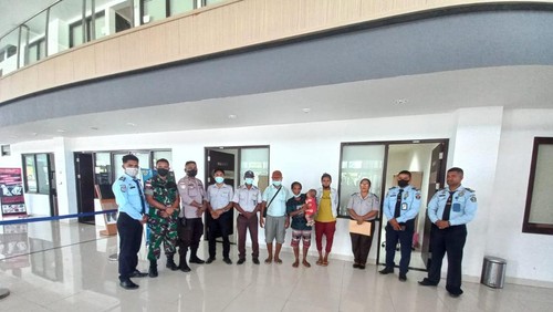 Satu keluarga asal NTT yang dideportasi Imigrasi Timor Leste