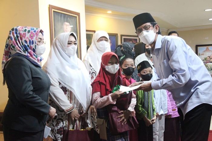 DPRD Surabaya Gelar Bukber