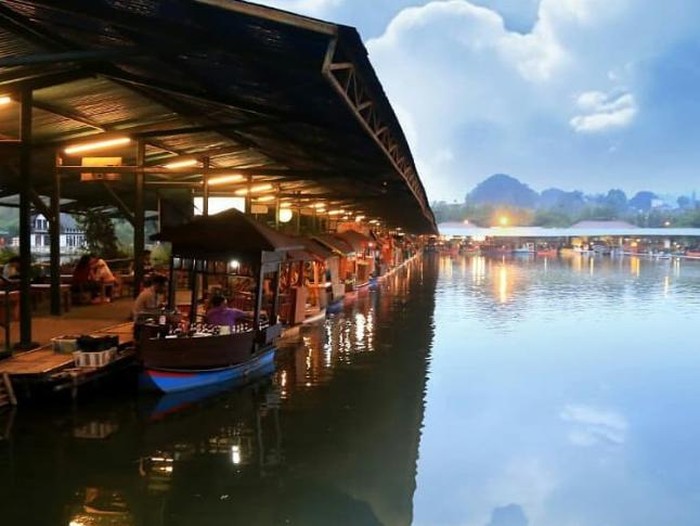 Floating Market Lembang.