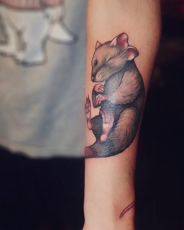 Fotoinet tato keren tampak realistis Fotoinet tato keren tampak realistis