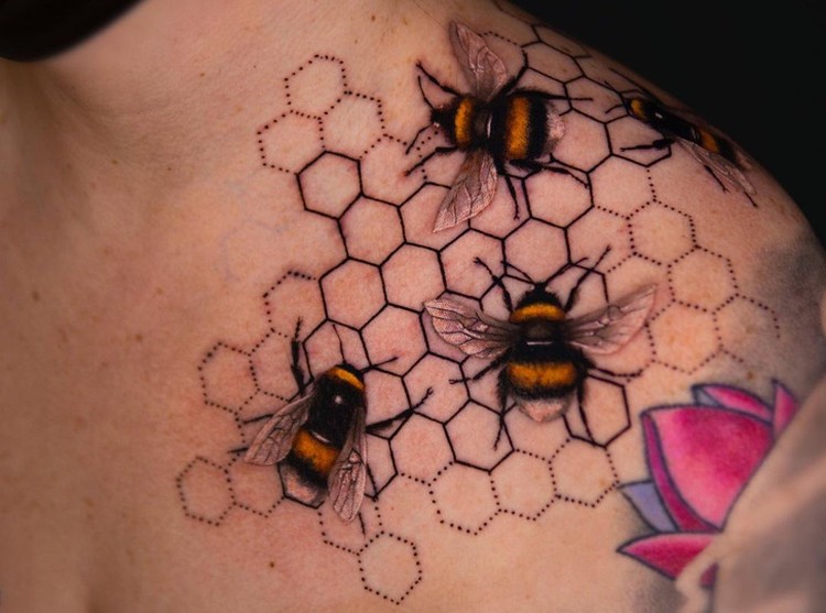 Fotoinet tato keren tampak realistis Fotoinet tato keren tampak realistis
