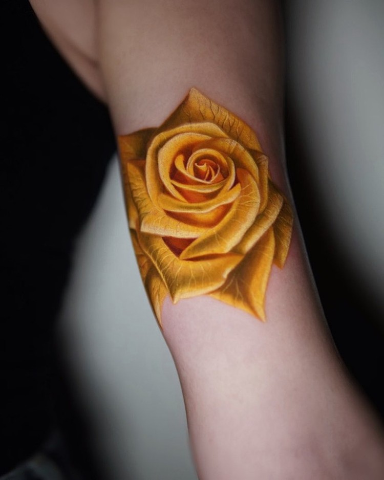 Fotoinet tato keren tampak realistis Fotoinet tato keren tampak realistis