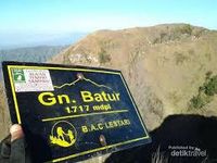 Cegah Aksi Bule Joget Telanjang, Gunung Batur Akan Diawasi CCTV