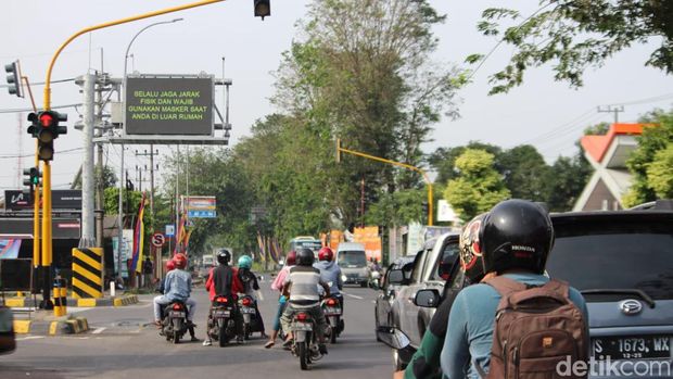 Jalur rawan macet Jombang-Tembelang