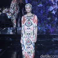 Pagelaran busana Raya 2022 Denny Wirawan mengusung tema Al Raiya di Hotel Le Meridien, Jakarta, Jumat 22 April 2022. Foto: Mohammad Abduh/Detikcom.