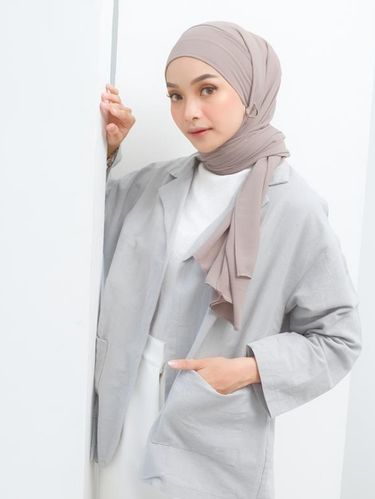 Koleksi hijab pashmina instan dari Yeppushop.