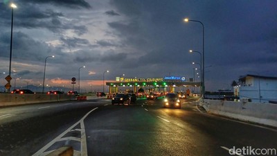 Kondisi di Gerbang Tol Cileunyi Sore Tadi