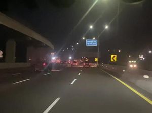 H-6 Lebaran, Tol Cawang Arah Cikampek Lancar Malam Ini