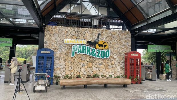 Lembang Park & Zoo di Bandung Barat.
