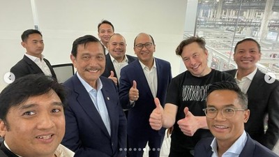 Intip Lagi Momen Pertemuan Luhut & Elon Musk: Jas vs Kaus Oblong