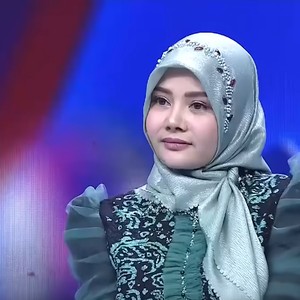 Mawar AFI Tampil Pangling Pakai Hijab, Curhat ke Mamah Dedeh