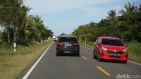Diketahui, ruas jalan Pansela terbentang melintasi lima provinsi di Pulau Jawa yakni Provinsi Banten dengan ruas Simpang Labuhan-Batas Provinsi Jawa Barat sepanjang 169,5 km, lalu di Provinsi Jawa Barat dengan ruas dari Batas Provinsi Banten-Sindang Barang hingga Batas Provinsi Jawa Tengah sepanjang 417,1 km. Kemudian Jalan Lintas Pansela di Provinsi Jawa Tengah dengan ruas mulai Batas Provinsi Jawa Barat-Congot-Duwet hingga Glonggong sepanjang 212,5 km. Selanjutnya di Provinsi DI Yogyakarta (DIY) dengan ruas Karang Nongko-Legundi hingga Duwet sepanjang 120,8 km. Terakhir ruas-ruas di Provinsi Jawa Timur dengan ruas Panggul-Sendangbiru-Jarit-Puger hingga Glenmore sepanjang 627,6 km.