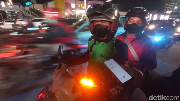 Pemudik motor di Bekasi