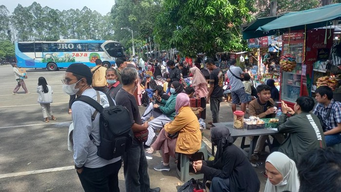 Penumpang di Terminal Poris, Tangerang, melonjak hingga 100% menjelang mudik Lebaran (Khairul/detikcom)