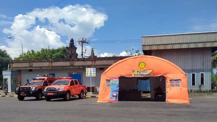 Pos siaga  Basarnas khusus mudik lebaran 2022 di pelabuhan Gilimanuk, Bali, Selasa (26/4/2022)