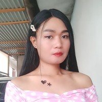 Karena aksi menyamar Popo masuk ke toilet wanita, Popo pun banjir kecaman netizen. Tiktokers yang viral karena jogetnya yang seperti orang tersengat listrik dan beragam konten-konten hiburan dengan penampilannya yang seperti wanita itu dinilai telah melewati batas. Foto: TikTok/@popobarbiegirl