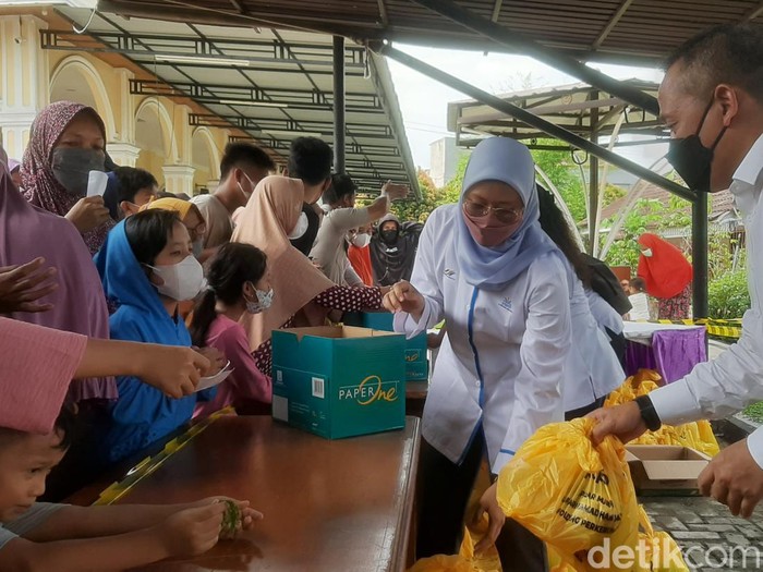 PTPN V jual minyak goreng dan gula murah di Pekanbaru