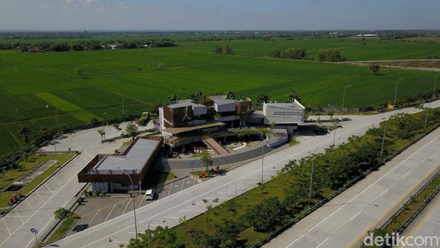 Rest Area Teras Melati KM 695 A Tol Jomo